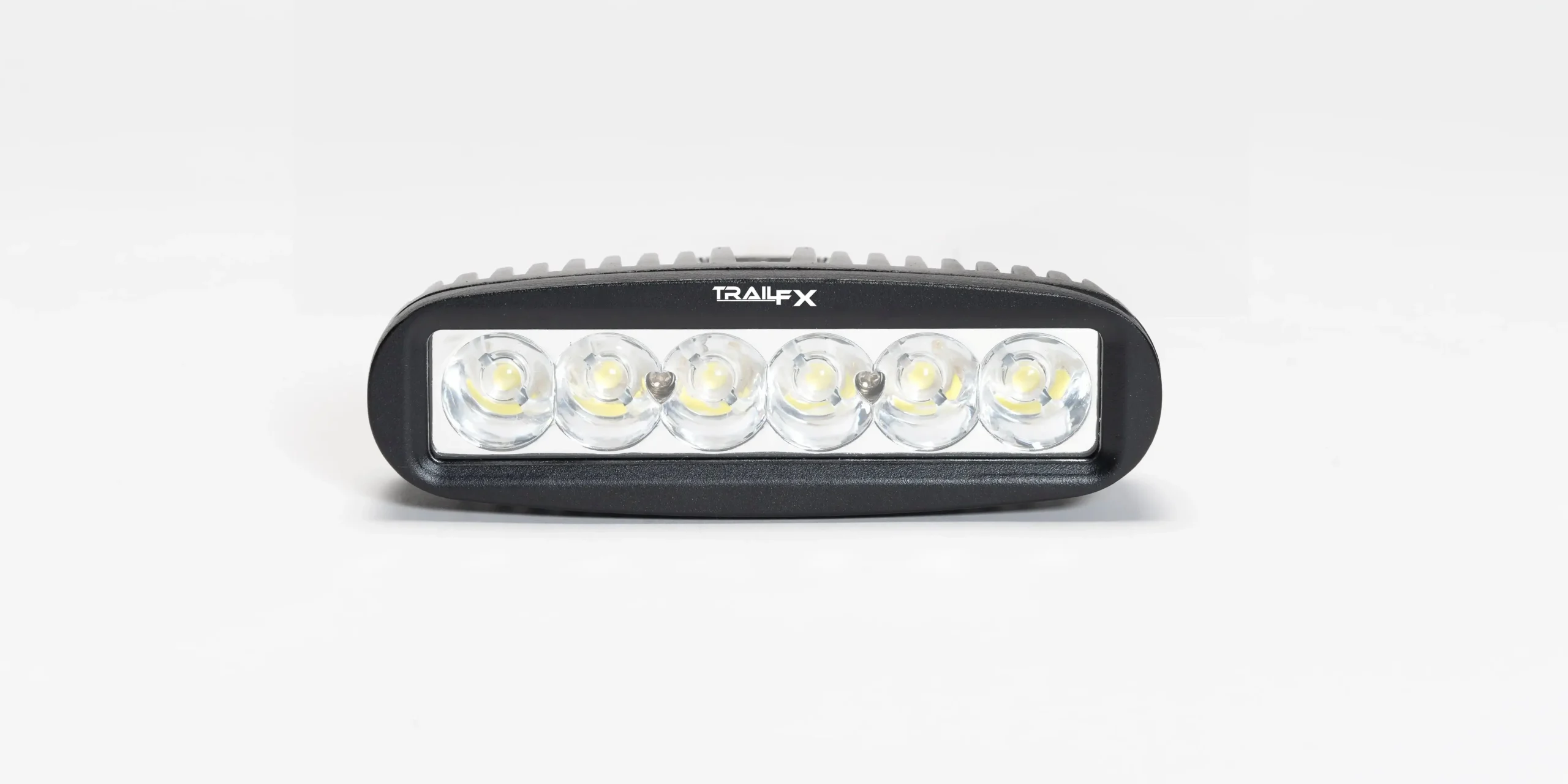 TrailFX 2116131 - 6.25x2 In Rect 18W 1.4A At 12V 25 Deg Spot Beam 1000 Effect Lums Clear Len Blac